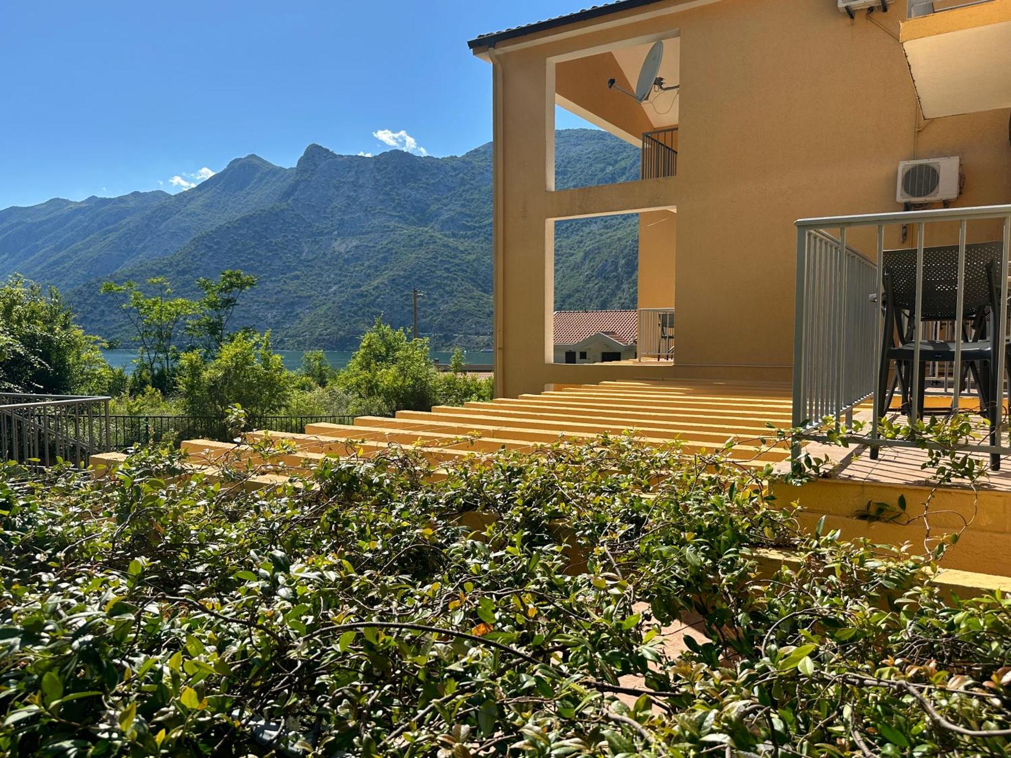 Villa Risan Apartments Dış mekan fotoğraf